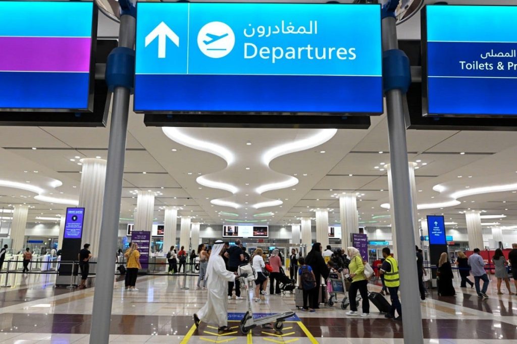 إقبال كثيف على رحلات لبنان مع إلغاء قرار منع سفر المواطنين