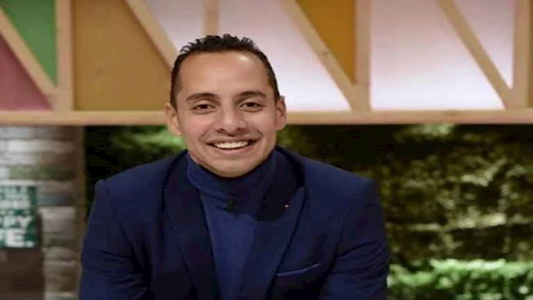 عمرو وهبة عن لامين يامال: “اللي بيعمل شعره كده أمن المولات بيمنعه من الدخول”