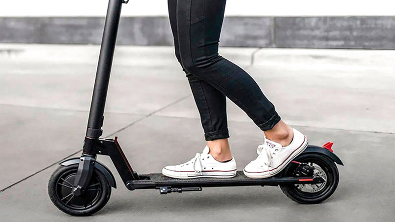 15 شرطاً لاستخدام السكوتر الكهربائي في شوارع دبي