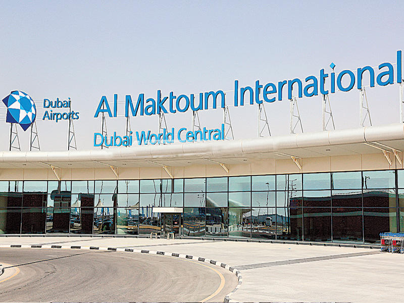 منح عقود بناء المدرج الثاني لمطار آل مكتوم الدولي