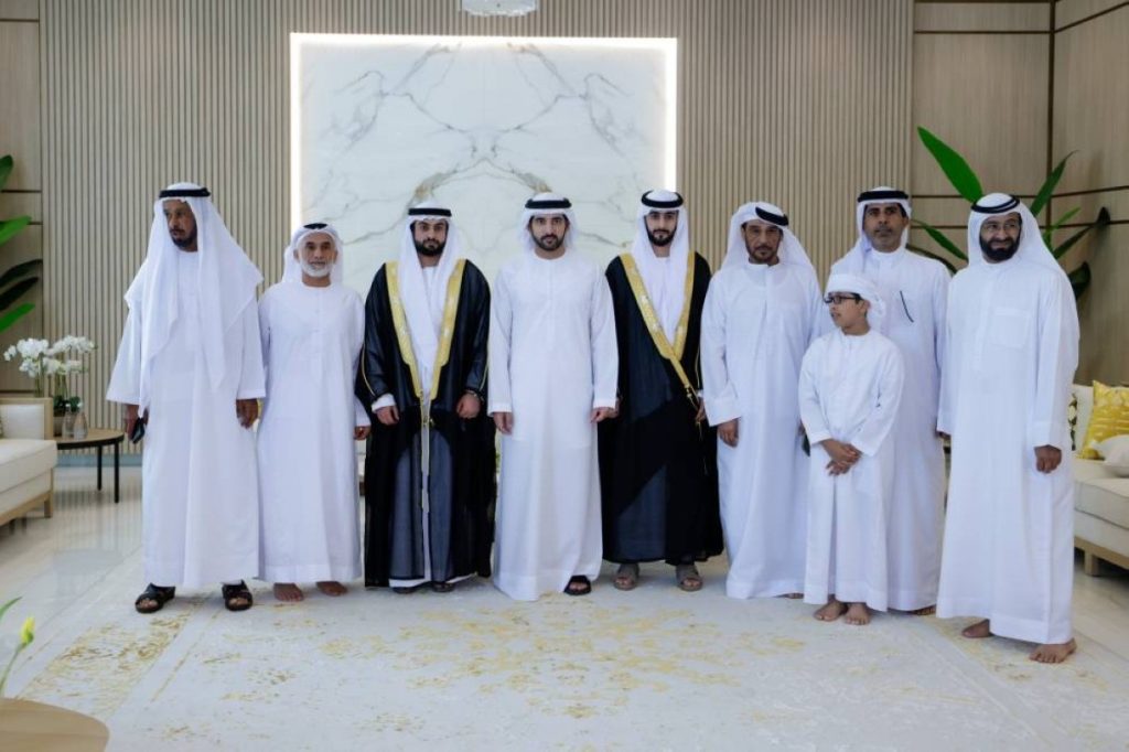 حمدان بن محمد يحضر أفراح المنصوري والمهيري