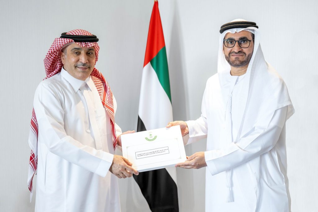 رئيس الدولة يتلقى دعوة من خادم الحرمين لحضور القمة الخليجية