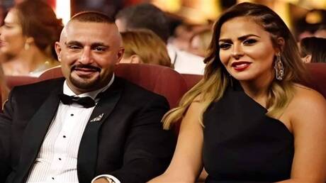 “أشياء غريبة كانت تحدث لهاتفه” و “مها مبقتش مها” .. أسباب جديدة لطلاق أحمد السقا