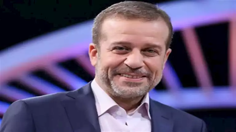 بالفيديو | شريف منير يحتفل بعيد ميلاده ويتلقى التهاني من نجوم الفن