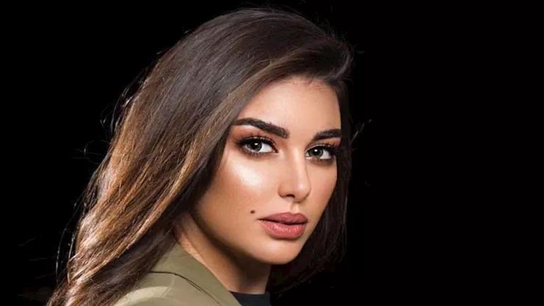 ياسمين صبري تخطف الأنظار من أحدث جلسة تصوير.. والجمهور: “جميلة الجميلا