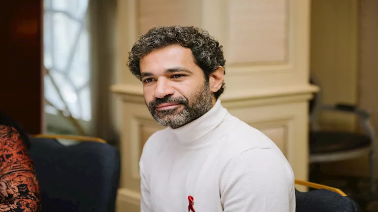 صدقي صخر عن فيلم “ولا عزاء للسيدات”: “جريء ومختلف”