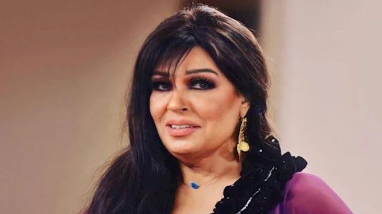 فيفي عبده تمازح الجمهور بفيديو جديد.. ومتابعوها: “هيفضل عطلان”