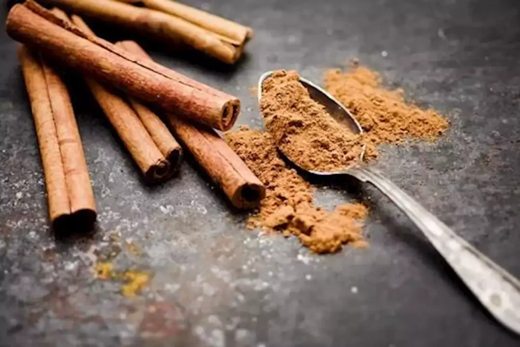 5 فوائد صحية لتناول القرفة.. منها خفض نسبة السكر