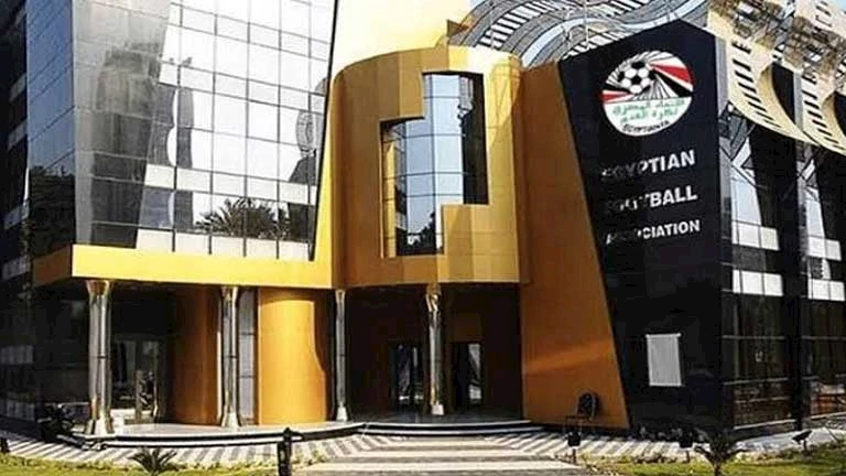 “ليه الخيبة دي وصابرين ليه؟”.. شبانة يفتح النار على اتحاد الكرة