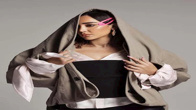 “إطلالة غريبة”.. أحدث جلسة تصوير لـ بسمة بوسيل في عيد ميلادها