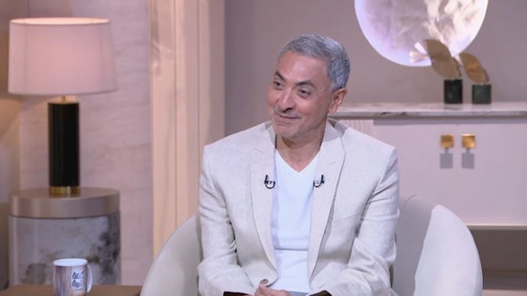 التزام وثبات وعطاء.. ماذا قال فتحي عبدالوهاب عن عادل إمام ونبيل الحلفاوي ويحيى الفخراني؟