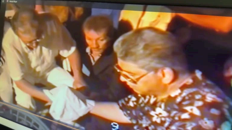 بوسي شلبي تنشر فيديو عقد قرانها على الفنان محمود عبد العزيز