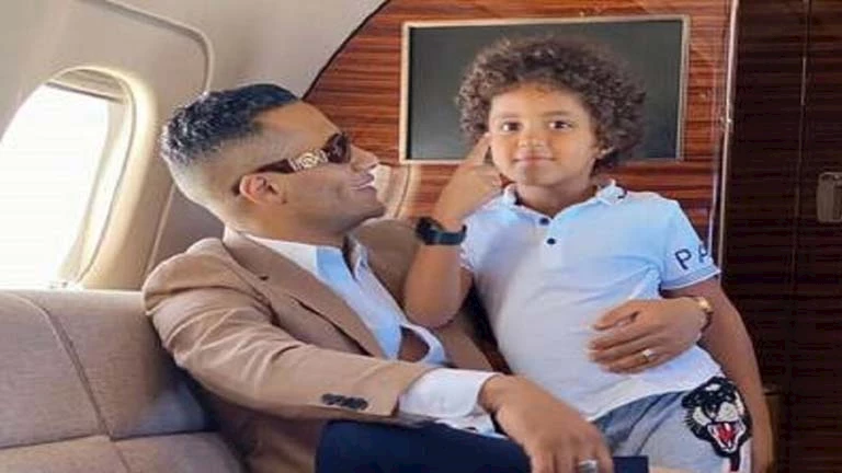 بدأت بخناقة وانتهت في المحكمة.. القصة الكاملة لإيداع ابن محمد رمضان بدار رعاية