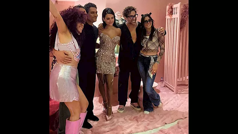 “خس النص من الحزن”.. أحمد السقا يثير الجدل في عيد ميلاد أسماء جلال