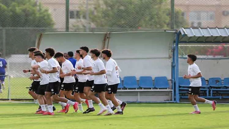 خطأ حارس منتخب مصر يتسبب في هدف لصالح غانا (فيديو)