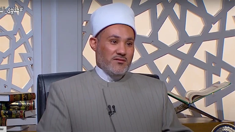 هل وجود الكلب في البيت يمنع دخول الملائكة؟.. أمين الفتوى يحسم الجدل