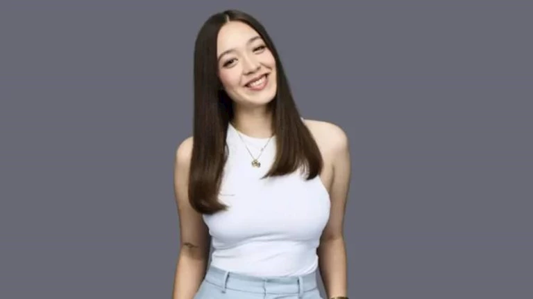 مذيعة تخدع الناس لمدة 6 أشهر.. ما قصتها؟