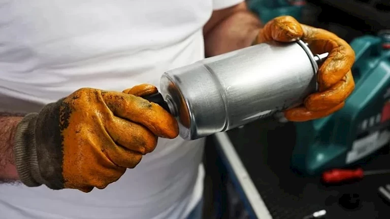 بعد تعويض المتضررين بـ2000 جنيه.. كم يبلغ متوسط سعر طرمبة بنزين السيارة في مصر؟