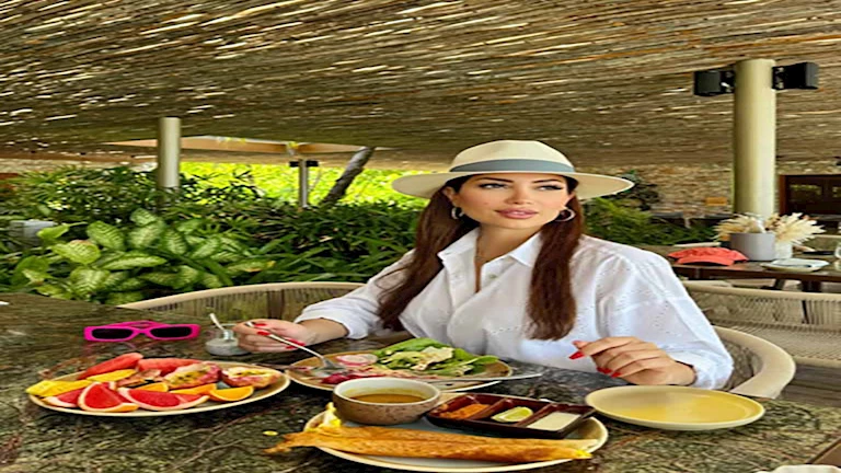 نسرين طافش تخطف الأنظار في أحدث ظهور لها.. والجمهور يغازلها