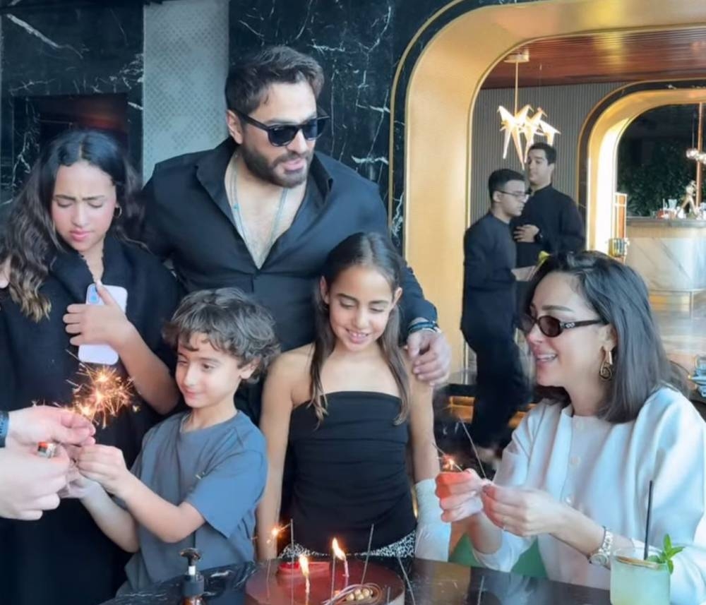 رغم الانفصال.. تامر حسني وبسمة بوسيل يحتفلان بعيد ميلاد ابنتيهما