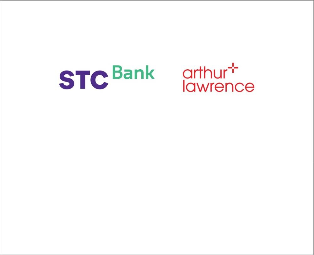 توقيع اتفاقية تعاون بين «STC Bank» و«آرثر لورنس» الأمريكية المتخصصة في الموارد البشرية