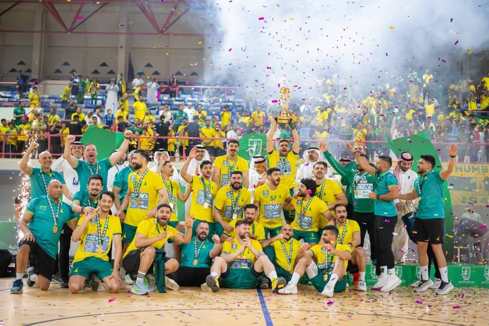 الخليج يتوَّج بكأس اتحاد اليد