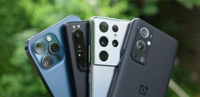 مقارنة بين أبرز 4 هواتف في 2025.. تصميم مبهر وأداء قوي بسعر متوسط