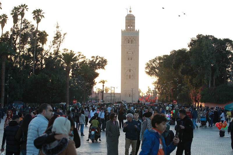 مراكش تسجل إقبالا سياحيا كبيرا .. ودعوات لتنويع الأسواق وتعزيز النقل