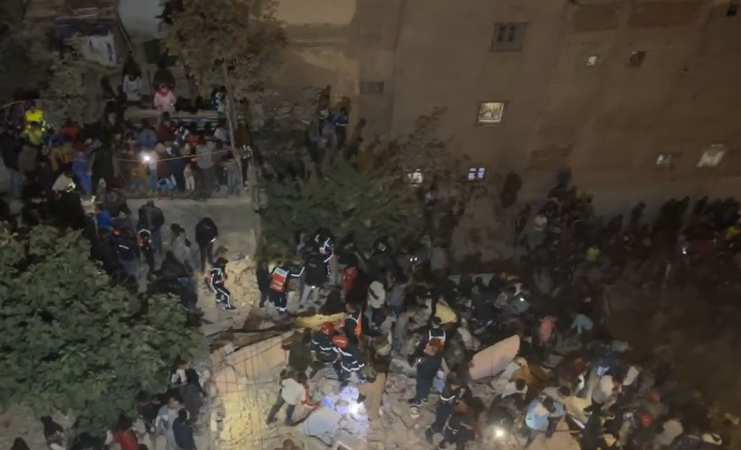 5 وفيات و7 إصابات في حصيلة أولية لانهيار منزل بالحي الحسني بفاس