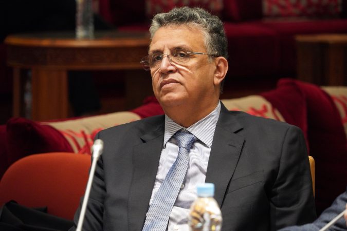 وهبي يرفض تعديلات « البيجيدي » على مادة التبليغ عن الفساد… والحركة والـPPS يسحبان تعديلاتهما