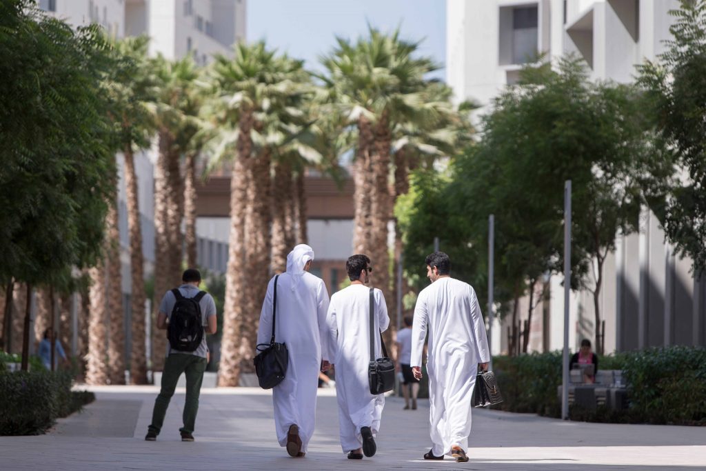 مهلة عام لتوفيق الأوضاع.. 6300 تخصص بديل للطلبة المواطنين الدارسين في جامعات غير معترف بها