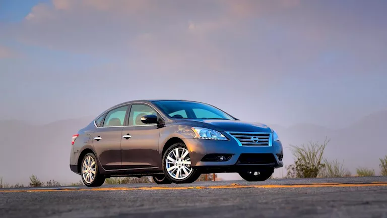 أسعار ومواصفات نيسان سنترا 2026 بعد التخفيضات الأخيرة