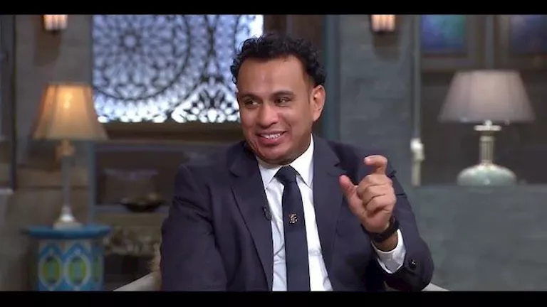 محمود الليثي يحتفل بعيد ميلاد حكيم: “نوبل الأغنية الشعبية”