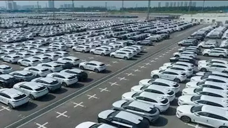 هل تسببت التخفيضات المتواصلة في ركود سوق السيارات؟.. “المصنعين” ترد