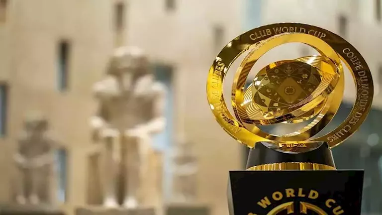 حكم مصري في مباراة بايرن ميونخ وأوكلاند سيتي بمونديال الأندية