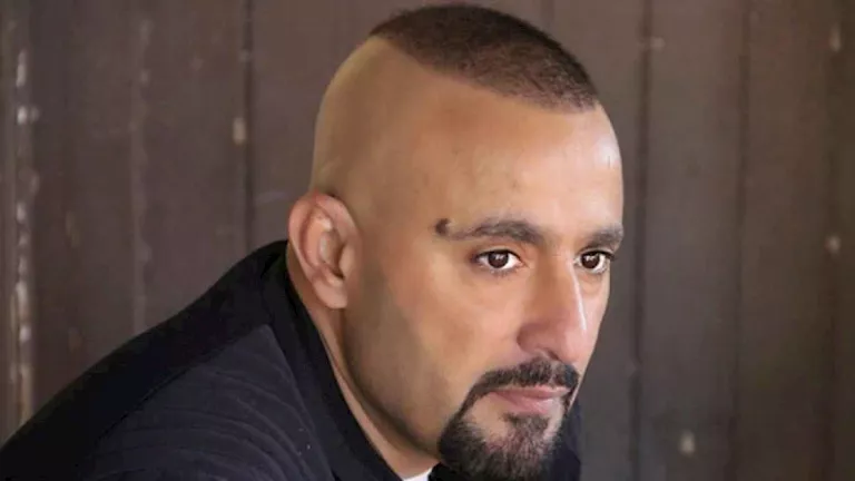 أحمد السقا يكشف معاناته مع عينه: “قعدت سنة و8 شهور مش بشوف بيها”