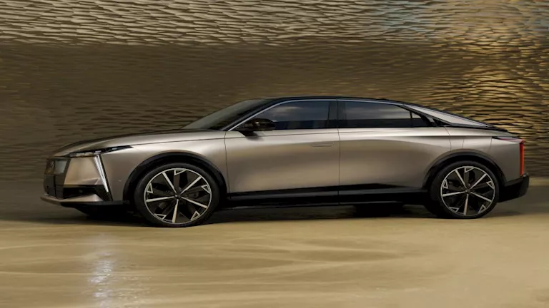 دي إس تطلق نسخة جديدة من N°8 الكهربائية بسعر يعادل 3.9 مليون جنيه