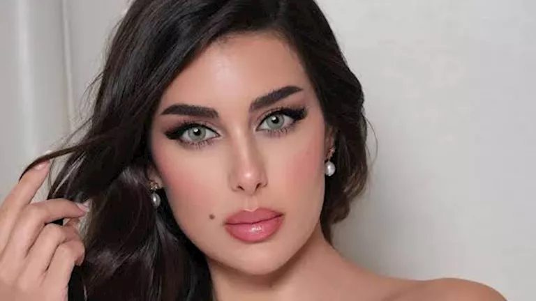 ياسمين صبري بفستان أسود ساحر.. كيف نسقت إطلالتها؟