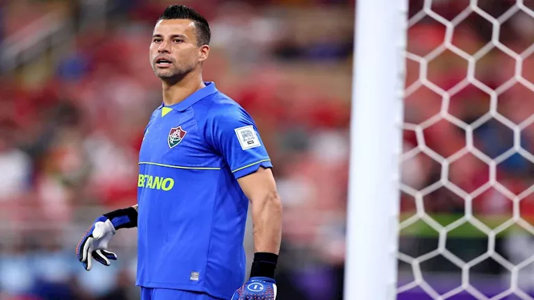 قبل صدام انتر ميلان.. ما قصة معاناة حارس فلومينينسي مع متلازمة النوم؟