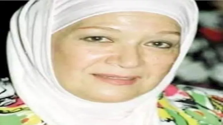 سيمون تُحيي ذكرى وفاة هدى سلطان: “كان لي شرف مقابلتها”