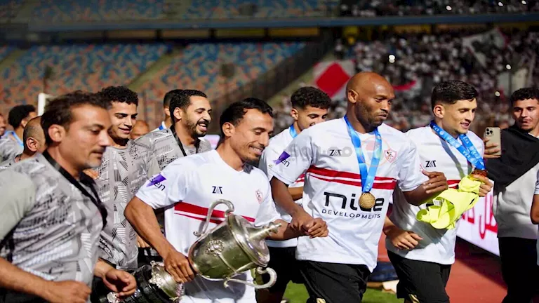 15 صورة ترصد عبد الشافي حاملا البطولة الاخيرة له مع الزمالك