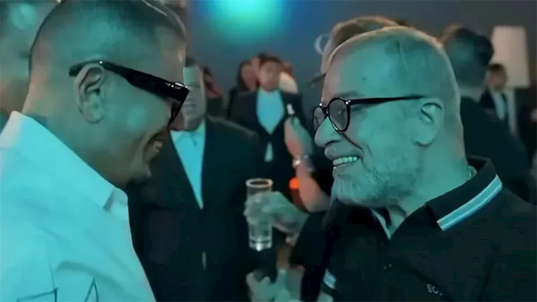 شريف منير يوجه رسالة لعمرو دياب