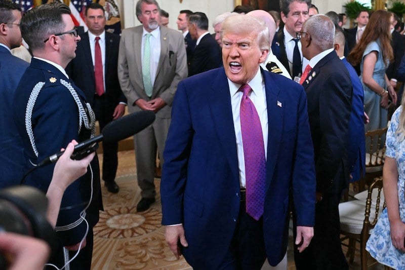 ترامب يدعو إسرائيل لعدم ضرب إيران