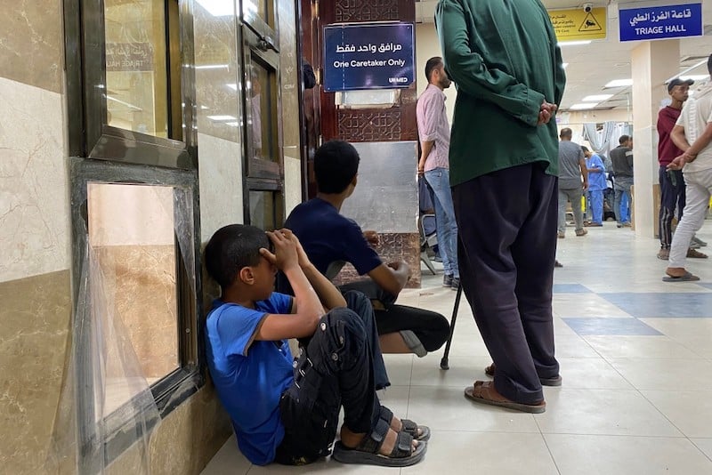 التوقف يتربص بالمستشفيات في غزة