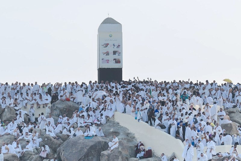 توصيات إلى الحجاج بملازمة الخيام