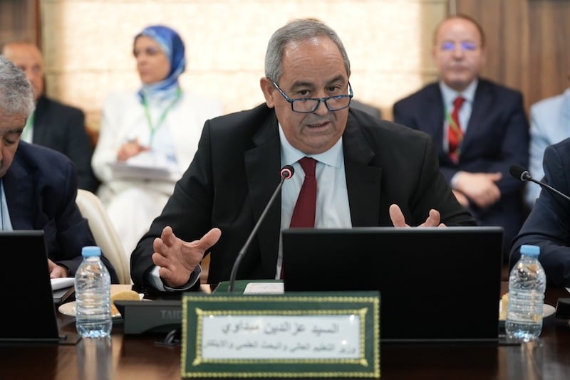 الوزير ميداوي يستدعي النقابات الأقل تمثيلية في قطاع التعليم العالي