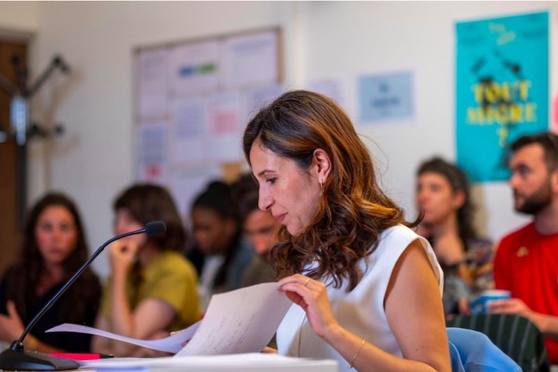 فرنسا تحتفي بـ”أطروحة ريم أفاية”