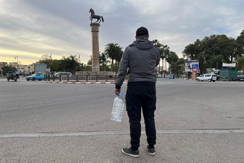 انقطاع الماء يغضب سكانا بسطات