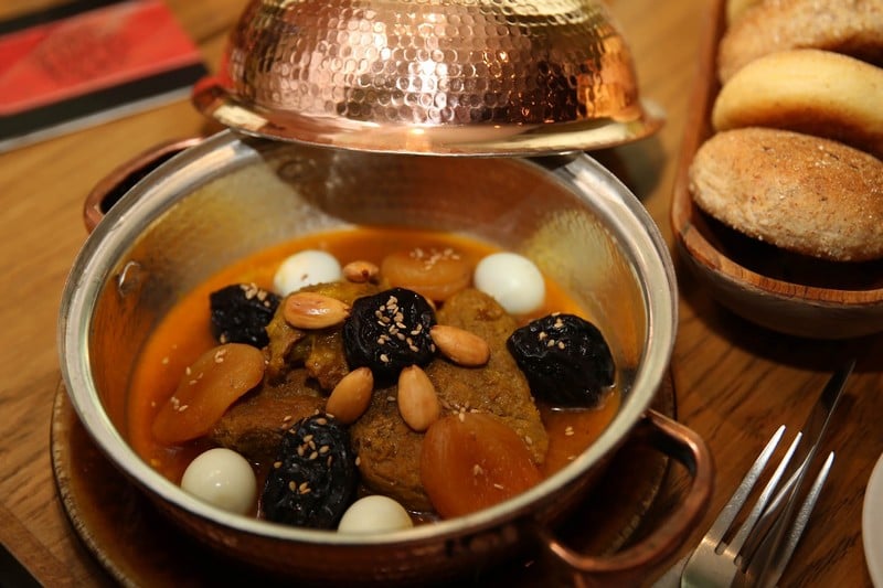 غياب الذبح في عيد الأضحى يبقي المخاوف الصحية من العادات الغذائية