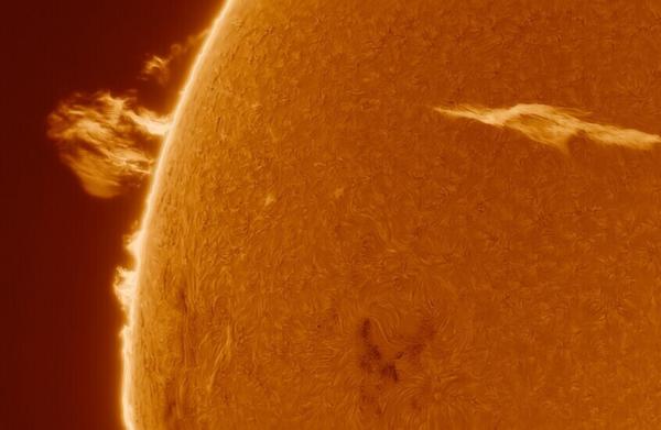 حجمه 13 ضعف الأرض .. علماء الفلك يرصدون “وحشا عملاقا” فوق الشمس !